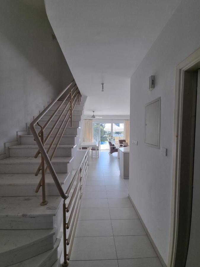 Coral Blue Bay Villa Coral Bay Exterior photo