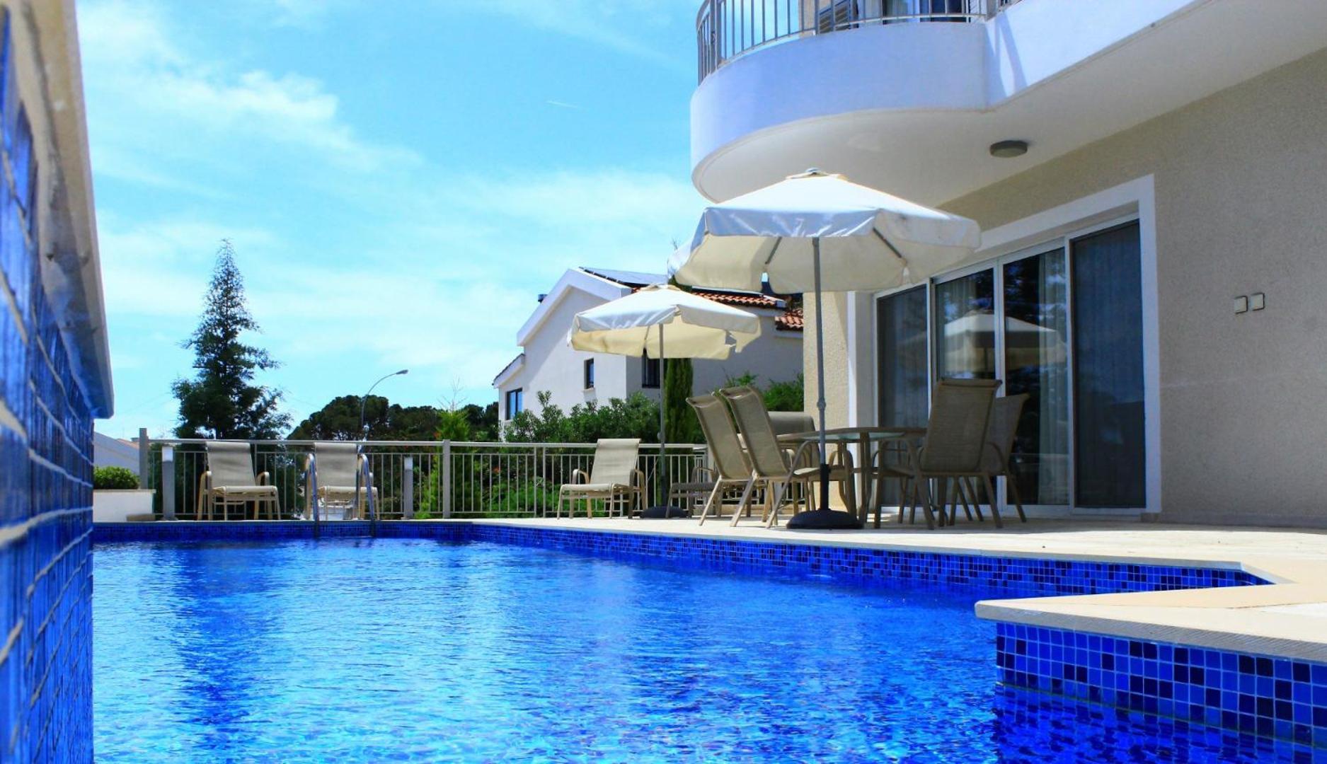 Coral Blue Bay Villa Coral Bay Exterior photo