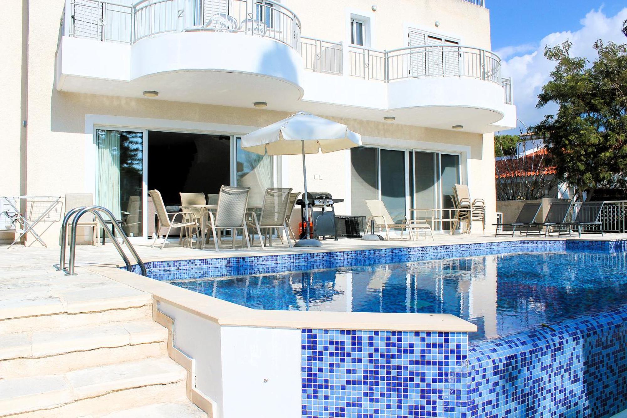 Coral Blue Bay Villa Coral Bay Exterior photo
